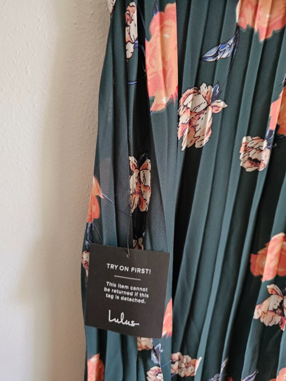 Lulus Loved By You Dark Green Floral Print Pleated Chiffon Maxi Dress - Size L - Picture 6 of 8